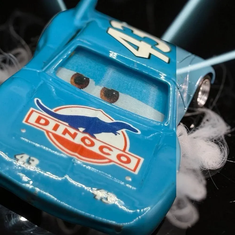Disney Pixar Cars The King w/ Lenticular Eyes Change Diecast Race Car 1:55 A71